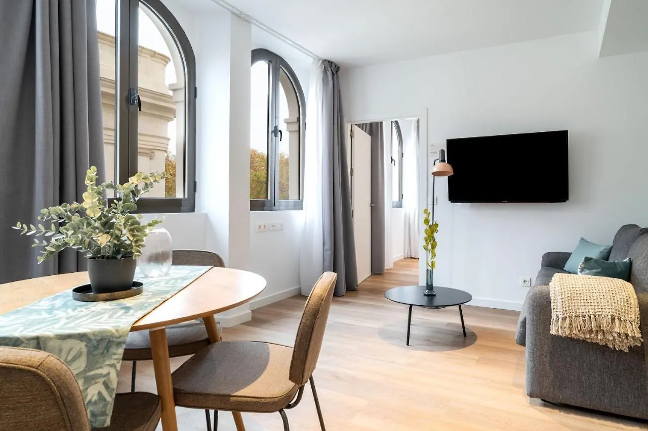 Limehome Sevilla Calle Granada ספרד