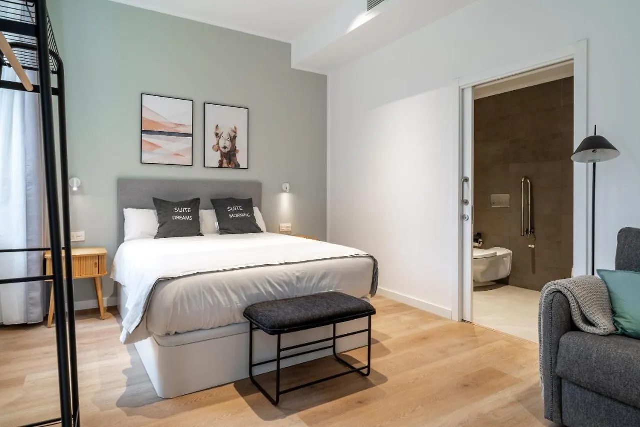 Limehome Sevilla Calle Granada 0*, Seville